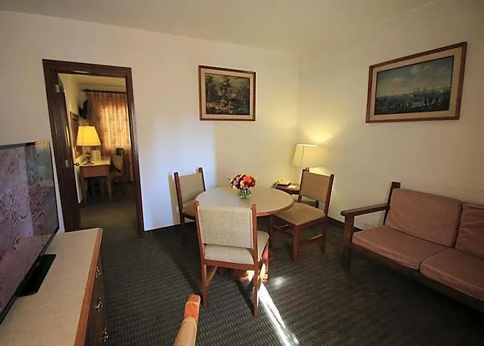 Maria Cristina Hotel 4*